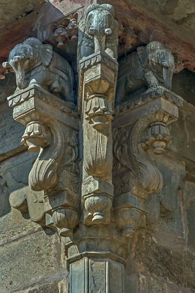 Ноя 2007 Architecture Detail Three Elephents Bracket Figure Abhaneri Rajasthan — стоковое фото