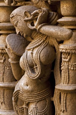 03 04 2019 Nayika Taş oymacılığı Rani Ki Vav Ranki Vav Adım İyi Adım Patan Gujarat Hindistan Asya