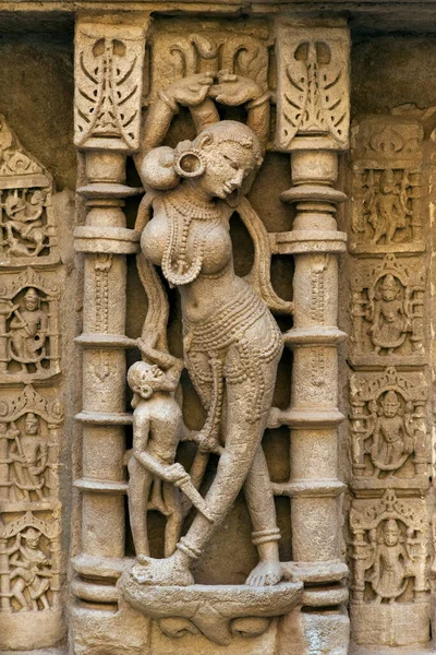 2019 Nayka Stone Carving Rani Vav Ranki Vav Step Well — 스톡 사진