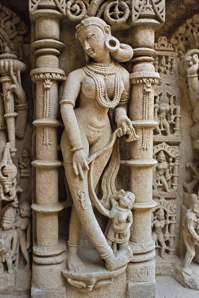 2019 Nayika Stone Carving Rani Vav Ranki Vav Stap Goed — Stockfoto