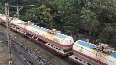 04 05 2022 Tank Vagonu Kalyan Yard Siddharth Nagar Maharashtra Hindistan 'da Petrol, Petrol ve Yağlama için Hint Demiryolları.