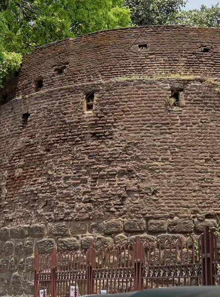 2022 Vintage Fortification Open Brick Wall Shaniwarwada Pune Maharashtra India — 图库照片