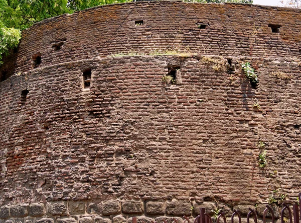 2022 Винтажное Укрепление Открытая Кирпичная Стена Shaniwarwada Пределами Пуны Махараштра — стоковое фото