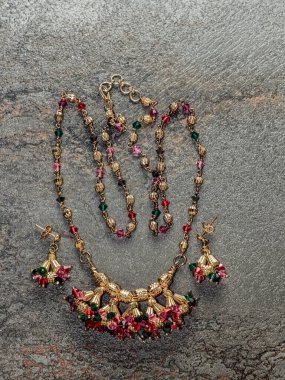 05 23 2022 14 2022 Bir Gram Altın Mücevher Stüdyosu Lokgram Kalyan Maharashtra Hindistan 'ı vurdu..