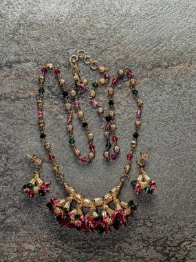 05 23 2022 14 2022 Bir Gram Altın Mücevher Stüdyosu Lokgram Kalyan Maharashtra Hindistan 'ı vurdu..