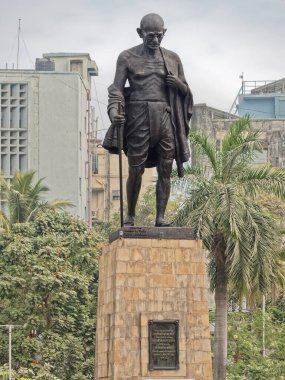02 12 2020 Mahatma Gandhi Heykeli Nea
