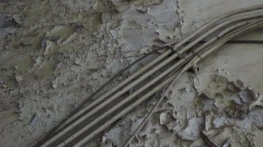 06 05 2022 Soyut duvar Eski bir binanın yıpranmış boyası Mulund Mumbai Maharashtra Hindistan.