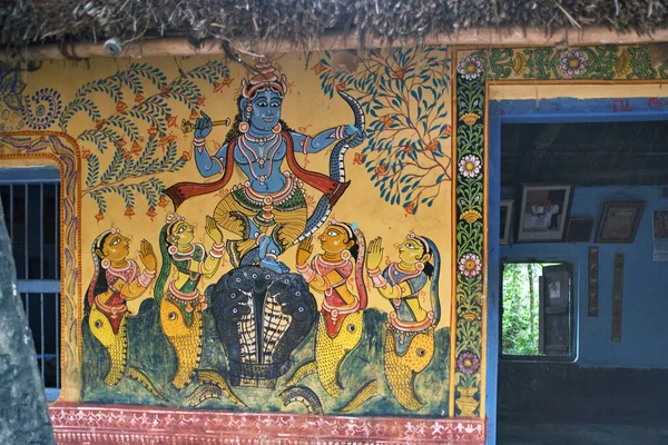 Heinä 2007 Kaliya Naag Daman Värillinen Käsinmaalattu Seinätaide Raghurajpurin Kylä — kuvapankkivalokuva