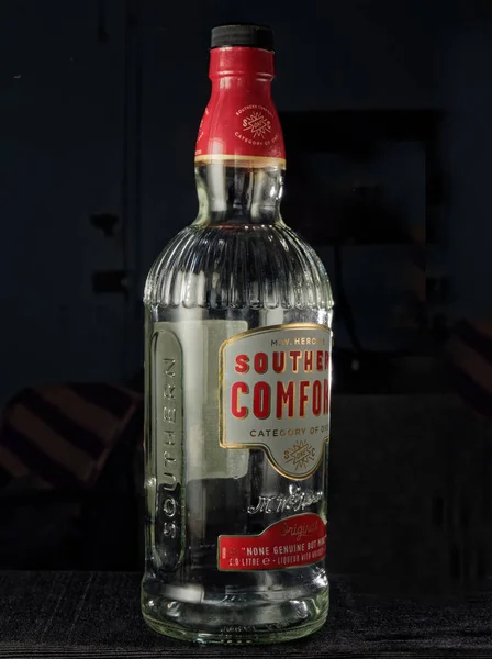 2022 Bottel Vacío Southern Comfort Licor Frutas Americano Estudio Filmado — Foto de Stock