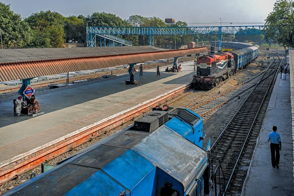 2009 Σιδηροδρομικές Μεταφορές Diesel Lokomotive Τρένο Στο Σιδηροδρομικό Σταθμό Rajkot — Φωτογραφία Αρχείου