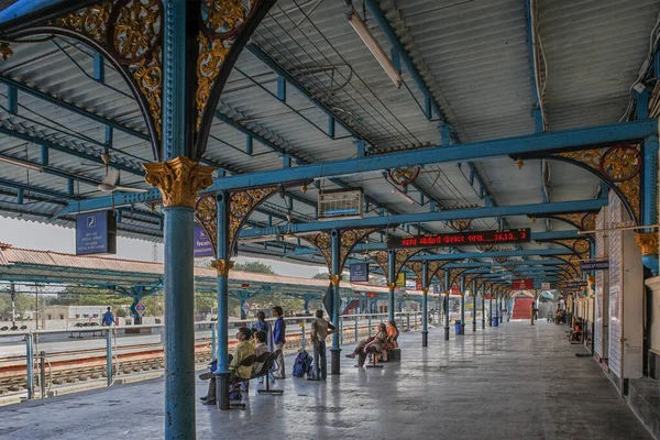 2009 Cast Iron Pillar Bracket Platform Rajkot Railway Station Saurashtra — 스톡 사진