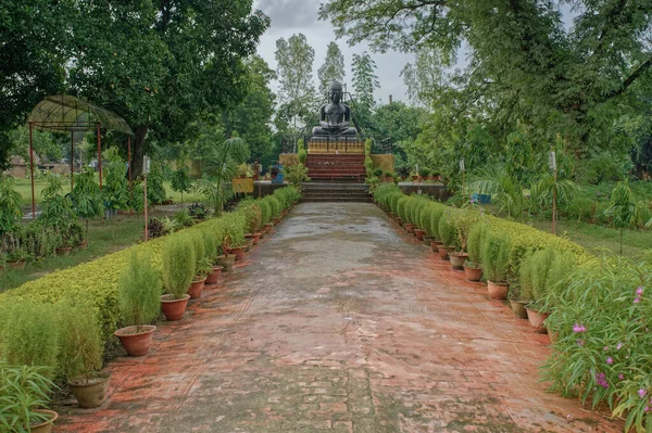 2008 Statue Lord Shreyans Nath Birthplace Jain Tirthankar Lord Shreyans — Stockfoto