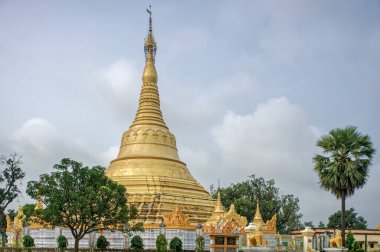 08 28 2008 Mahasukhamdada Chin Thargyi Pagoda Burma Tapınağı Kushinagar Uttar Pradesh Hindistan.
