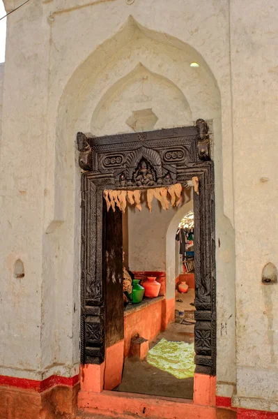 2010 Old House Courtyad Wooden Carved Door Janwada Village Bidar — Fotografia de Stock
