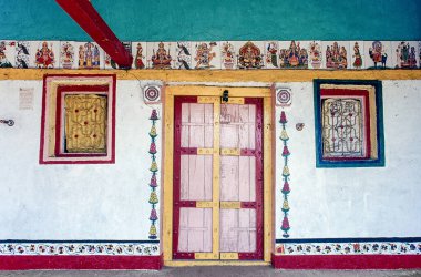 06 02 2008 Loked Door of Shiyalbet village Jafrabad Taluka is surrounded by Arabian sea near Pipavav Port Gujarat India.