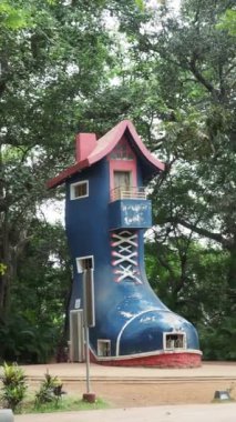 05 12 2022 Boot House Kamla Nehru Park at Hanging Garden Malabar Hill Mumbai Maharashtra India.