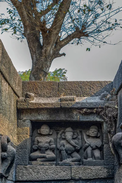03 27 2017 Ston Sculpter And Ganesh Idol Inside Badlapur Step Well-(Badlapur Shivkalin Vihir Aka Peshwa Kalin Vihir) Devaloli Villedge Near Badlapur District: Thane Maharashtra India
