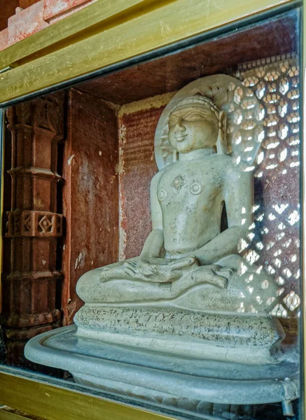 Nov 2019 1008 Statue Tirthankaras Chandraprabhu Digambar Jain Bavan Jinalay — Zdjęcie stockowe