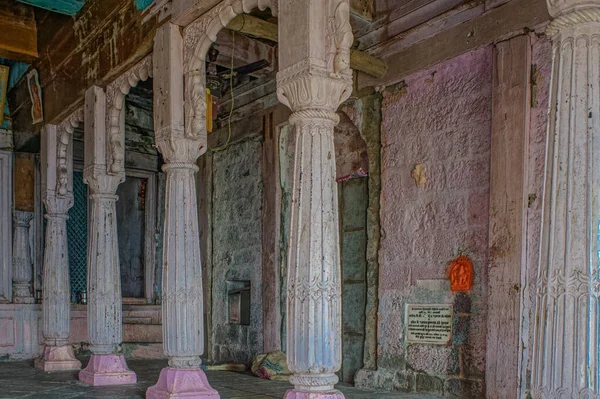 2009 Pilares Madera Templo Fuerte Shivneri Taluka Junnar Distrito Pune —  Fotos de Stock