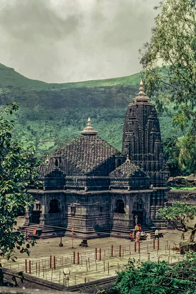 Jun 2010 Jyotirlinga Trimbakeshwar Temple Shiva Pied Ghat Occidental Près — Photo