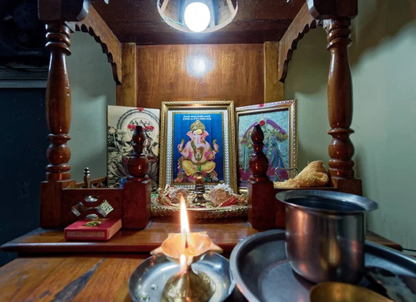 2022 Selektive Fokussierte Home Puja Ghar Tempel Puja Sachen Lord — Stockfoto