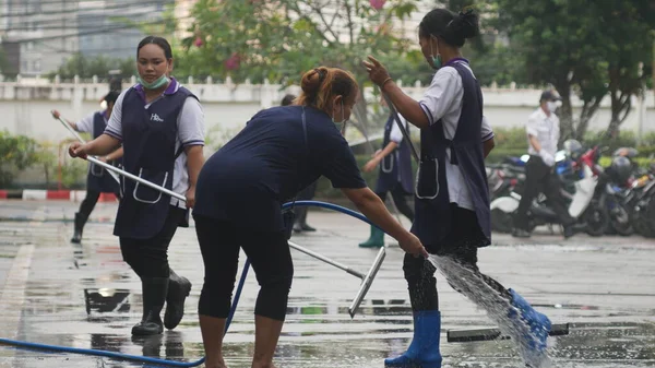 Bangkok Tailândia Fevereiro 2020 Equipe Limpeza Está Limpando Chão Área — Fotografia de Stock