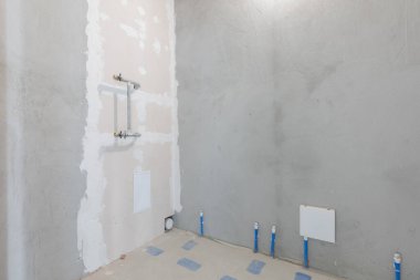 Dairenin içi gri renklerle süslenmemiş.