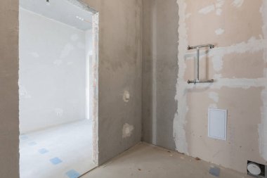 Dairenin içi gri renklerle süslenmemiş.