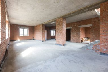 Dairenin içi gri renklerle süslenmemiş.