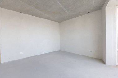 Dairenin içi gri renklerle süslenmemiş.