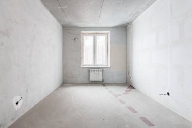 Dairenin içi gri renklerle süslenmemiş.