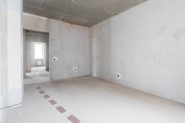 Dairenin içi gri renklerle süslenmemiş.