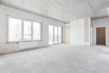 Dairenin içi gri renklerle süslenmemiş.