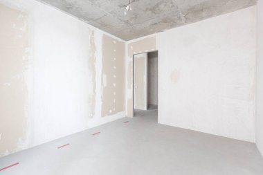 Dairenin içi gri renklerle süslenmemiş.