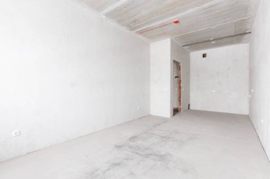 Dairenin içi gri renklerle süslenmemiş.