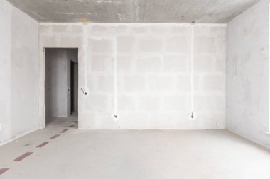 Dairenin içi gri renklerle süslenmemiş.