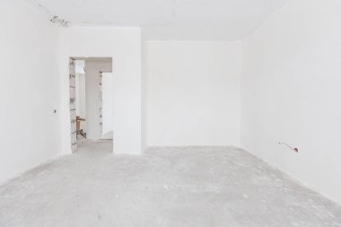 Dairenin içi gri renklerle süslenmemiş.