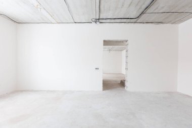 Dairenin içi gri renklerle süslenmemiş.