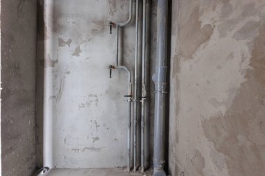 Dairenin içi gri renklerle süslenmemiş.