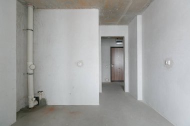 Dairenin içi gri renklerle süslenmemiş.