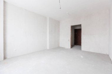 Dairenin içi gri renklerle süslenmemiş.