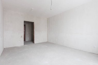 Dairenin içi gri renklerle süslenmemiş.