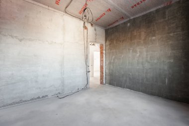 Dairenin içi gri renklerle süslenmemiş.