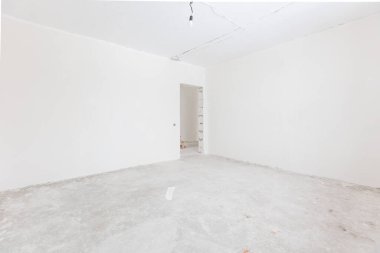 Dairenin içi gri renklerle süslenmemiş.