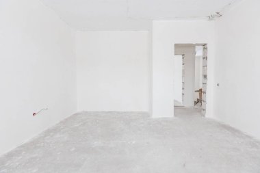 Dairenin içi gri renklerle süslenmemiş.