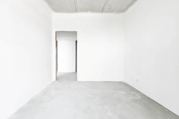 公寓内无白色装饰的房间 — 图库照片