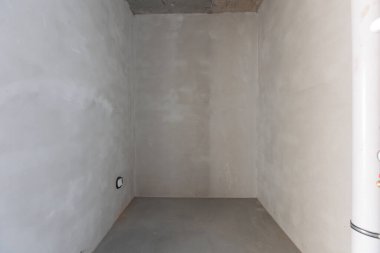 Dairenin içi gri renklerle süslenmemiş.