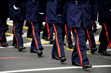 askeri geçit töreni