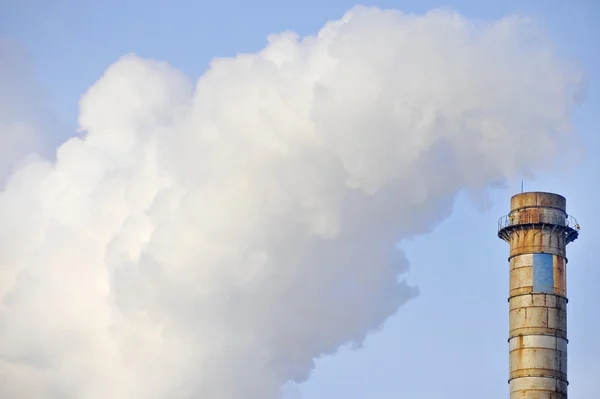 Industrial chimney and smoke pollution — Stock Photo, Image