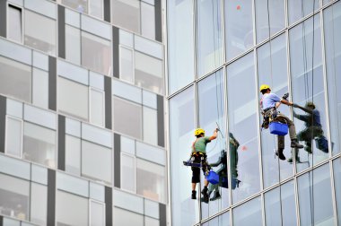 pencere contalar ofis binası üzerinde çalışma